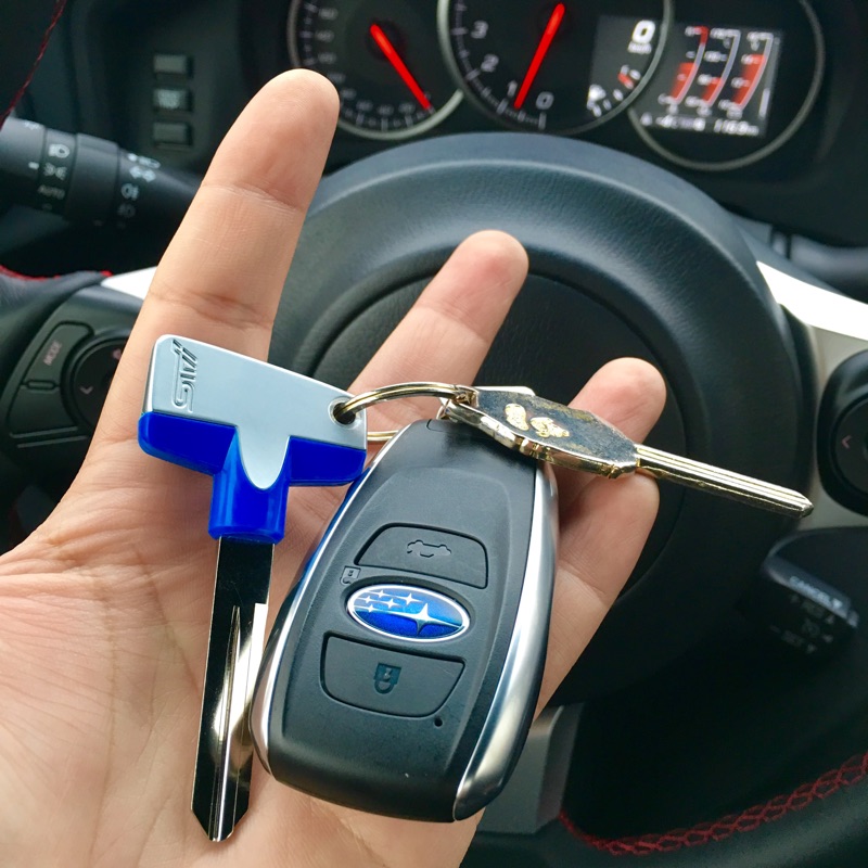 连车牌也是为你量身定做！拉力蓝BRZ，年轻人最向往的神车！