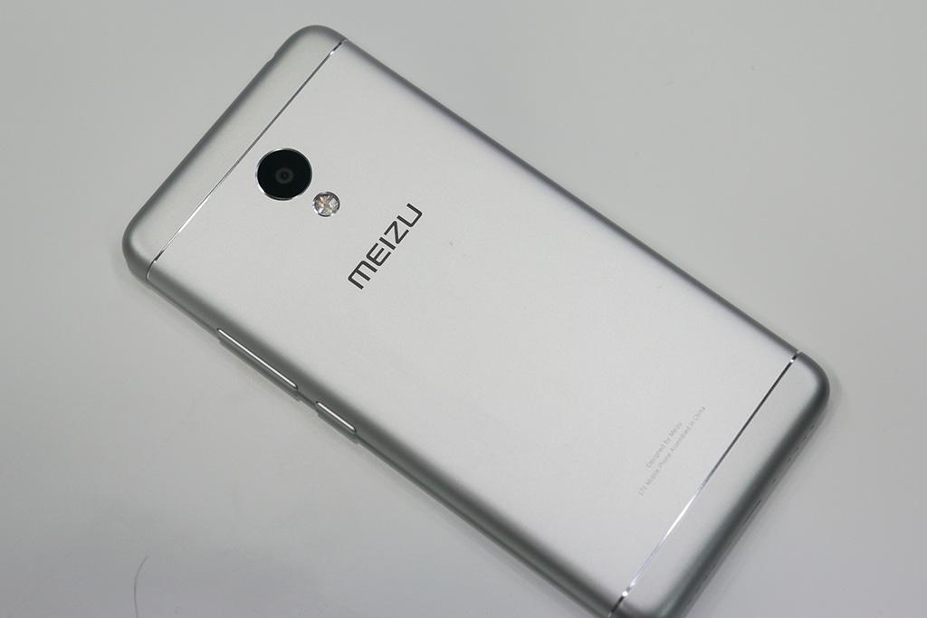 买手机买准新机好还是全新机,手机是玻璃机身好还是陶瓷机身好