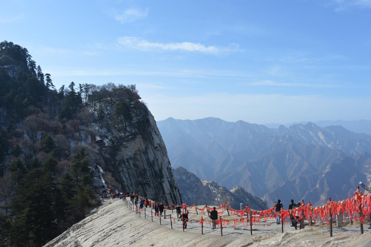 素人爬华山攻略,夜爬华山最实用攻略