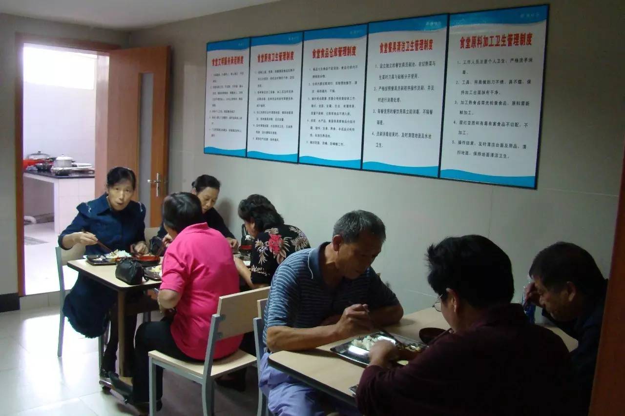 哇！好吃便宜，就在家门口，感觉能够跟外卖分手了！