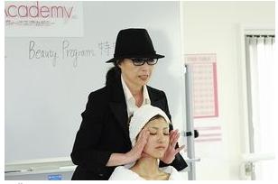 哪些面部运动能够快速消除法令纹,脸部运动真的能够改善法令纹吗