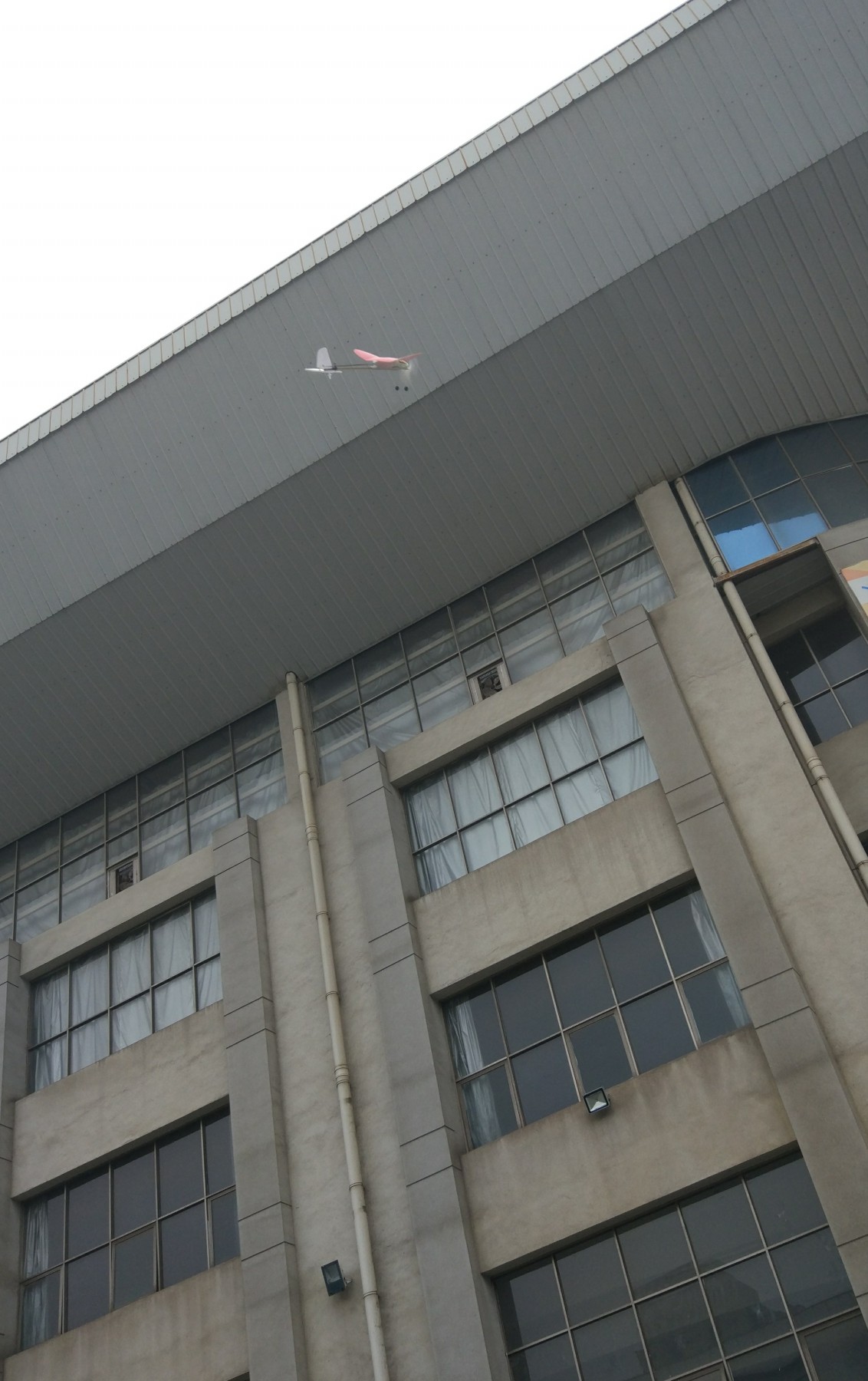 自己做航模小飞机需要哪些东西,怎么制作航模小飞机