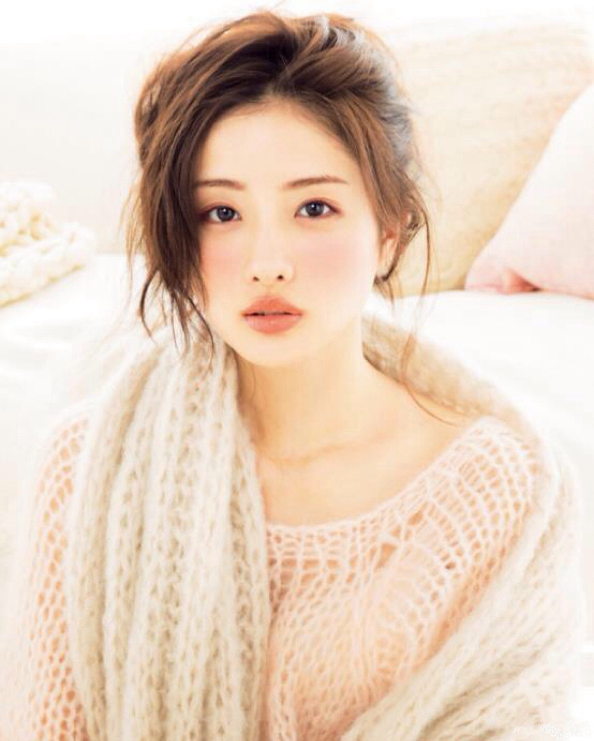 Bambi美番丨情人节画桃花眼已经不时髦了！最好看的是豆沙眼！