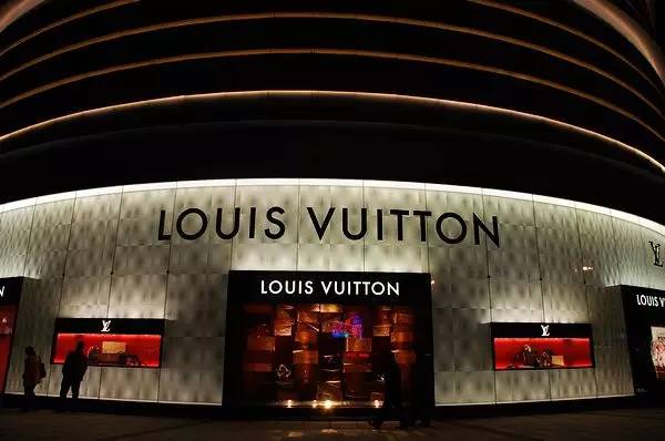 震惊｜LV确定撤出广西！Gucci、RalphLauren也走了！