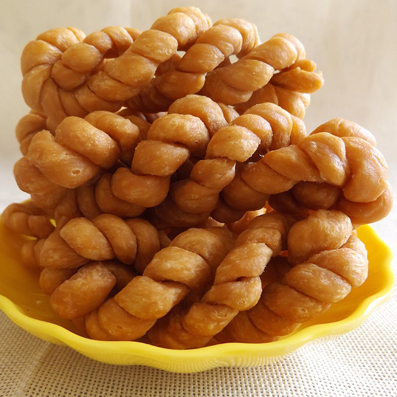 今晚，我掉进了夜市小吃的“深坑”