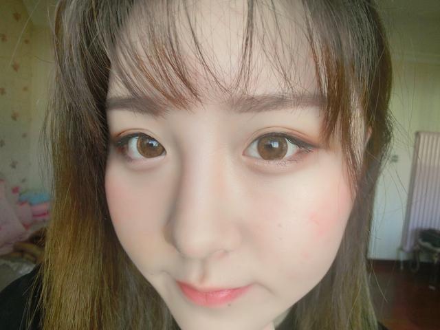 眼妆教程日常化妆橘色学生党,清冷感妆容合适什么眼妆