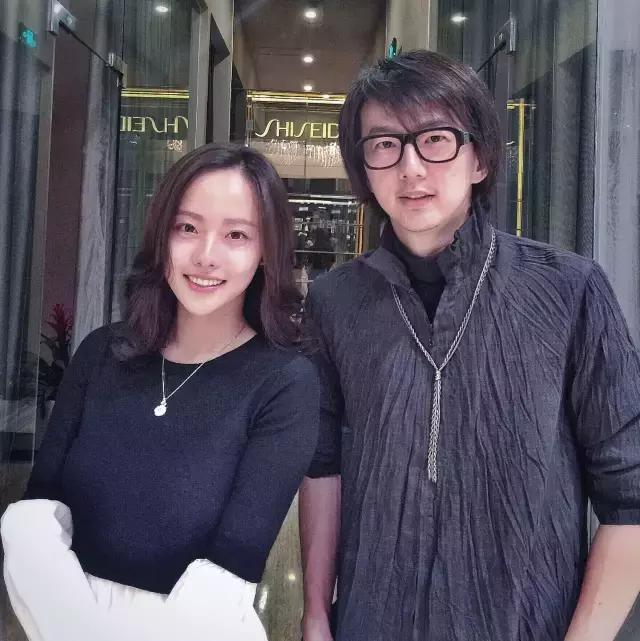 成都妹儿请注意！整容不用去医院，剪个短发也能够！