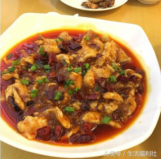 哈尔滨地铁哪一站有美食,哈尔滨地铁1号线小吃街