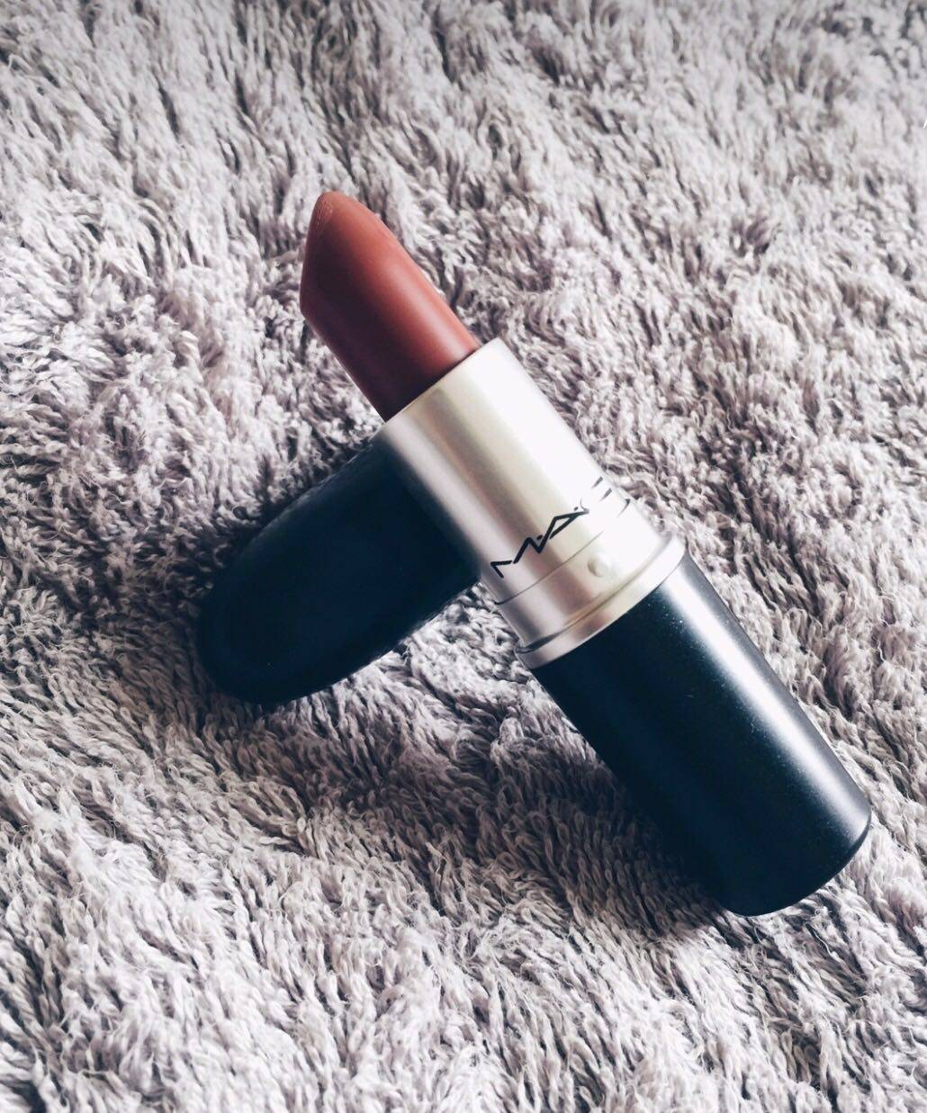 毕竟一辈子不算长，千万不要浪费在不合适的口红颜色上！