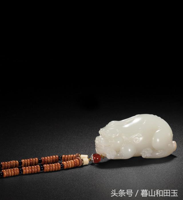 把玩和田玉手把件正确的方法,和田玉籽料手把件怎么盘玩