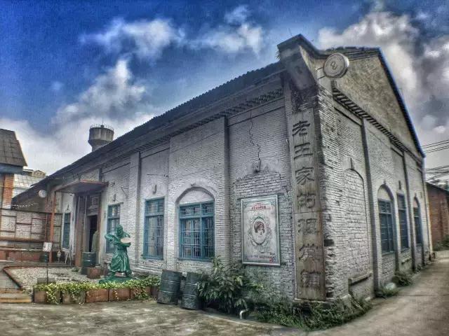 成都妹儿请注意！整容不用去医院，剪个短发也能够！