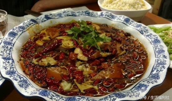 哈尔滨地铁哪一站有美食,哈尔滨地铁1号线小吃街