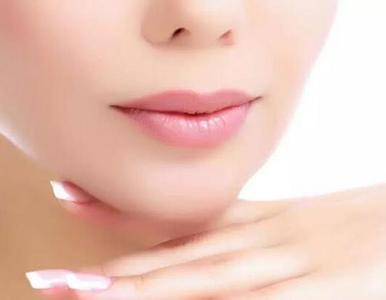 下巴长痘痘的原因和解决方法,内分泌失调下巴长痘痘吃什么药