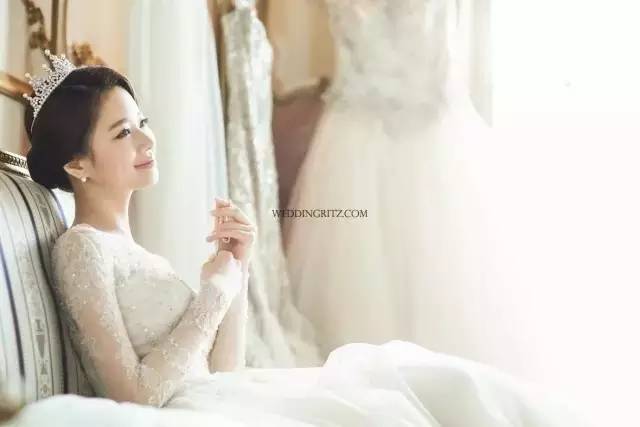 婚纱照夜景闪光灯摄影技巧,室内婚纱复古暖光怎么拍摄