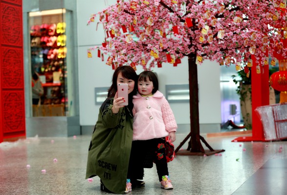 白云机场今起迎返程客流高峰,白云机场乘机最少要提前多少时间