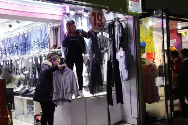 每一个与鱼化寨国际有染的人，都曾对这个小香港有难以言表的热情