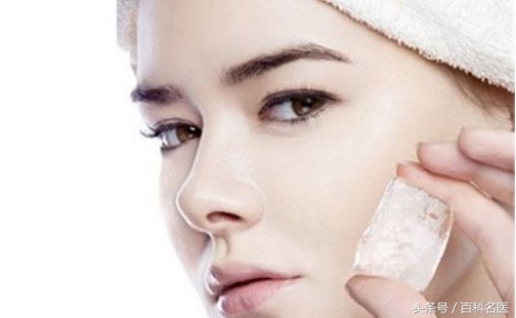 脸多油毛孔粗大黑头粉刺,修复面部毛孔黑头的方法
