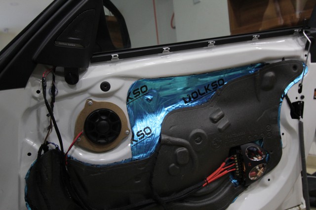 周口宝马x1音响改装案例,宝马原车音响能够改其他车吗