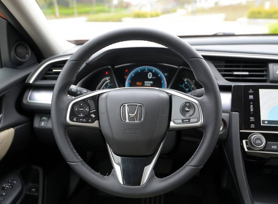 买思域手动挡后悔吗,新款思域值不值得入手