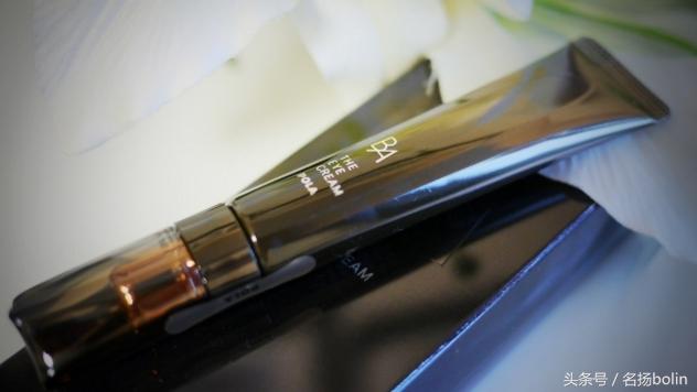 眼角黑眼圈怎么消,平价日系眼霜去眼袋