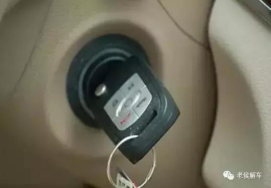 汽车不用时电瓶拆正极还是拆负极,电瓶连接线怎么拆卸安装