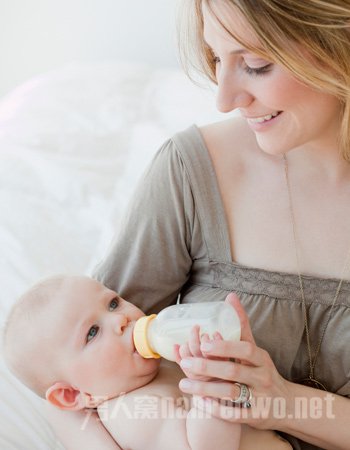 高龄生二胎怀孕一个月主要特征,大龄孕妈多久合适要二胎