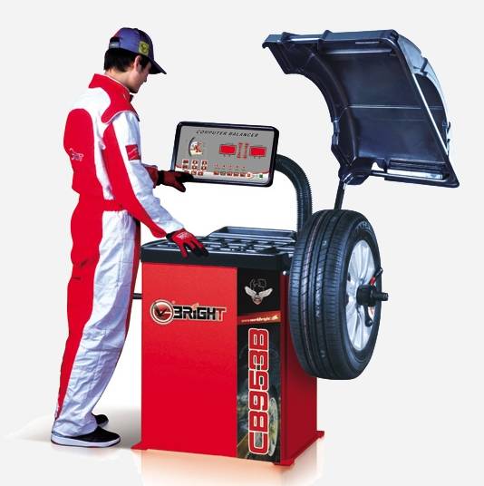 四轮定位和动平衡之间的区别,四轮定位和动平衡的区别在哪