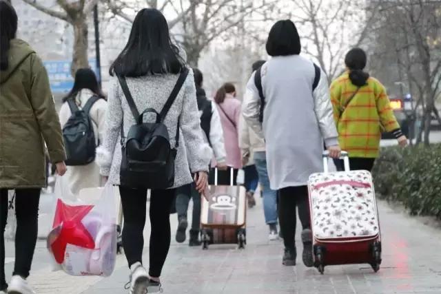 每一个与鱼化寨国际有染的人，都曾对这个小香港有难以言表的热情