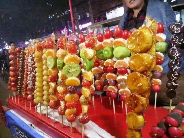 每一个与鱼化寨国际有染的人，都曾对这个小香港有难以言表的热情