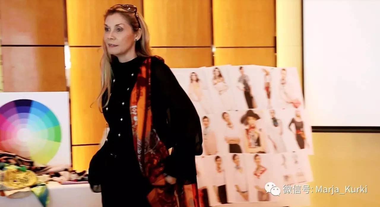 外交官夫人告诉你能够没有名牌包，但这个单品不能少！