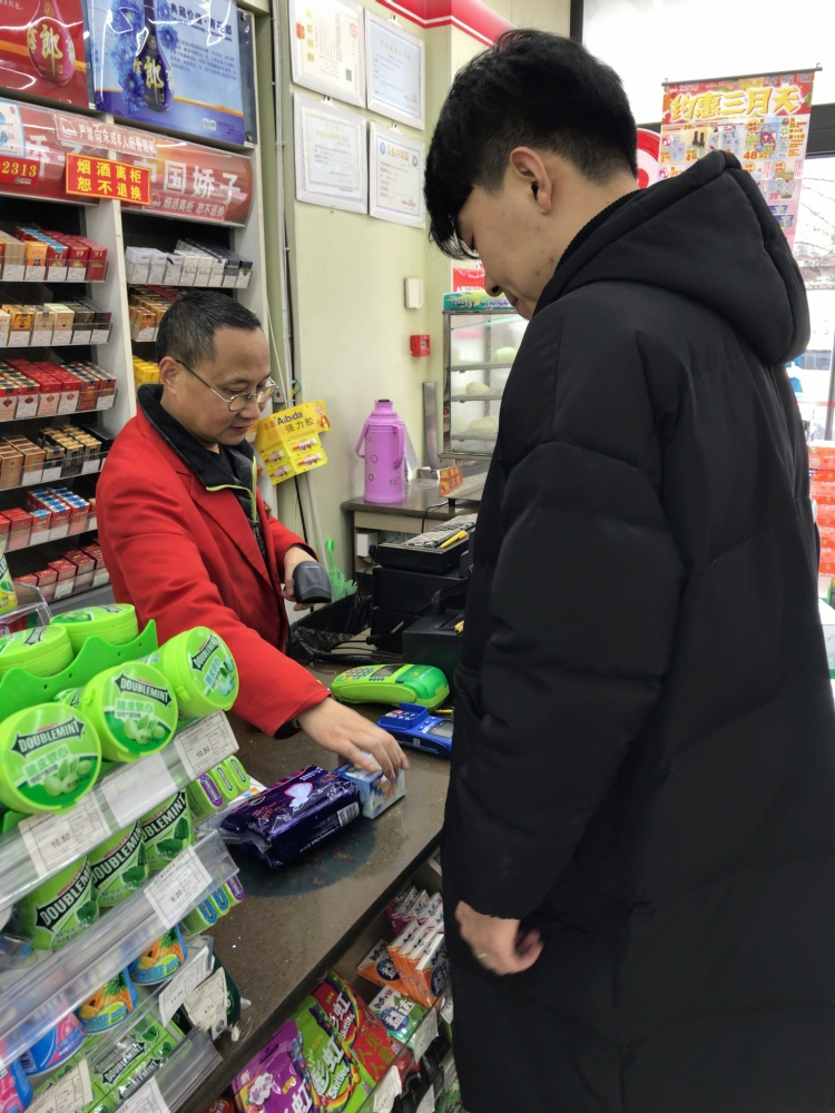 怎么给男朋友科普卫生巾的功能,直男卫生巾科普