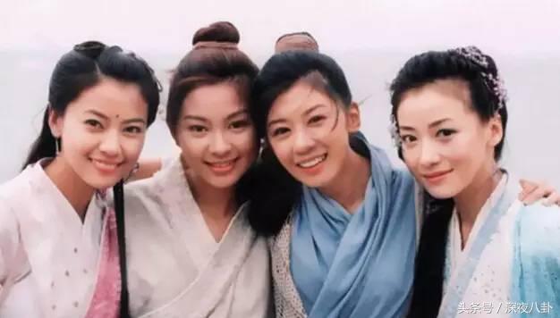 互撕互怒互踩！娱乐圈真是个名利场，真假万年闺蜜情女星篇