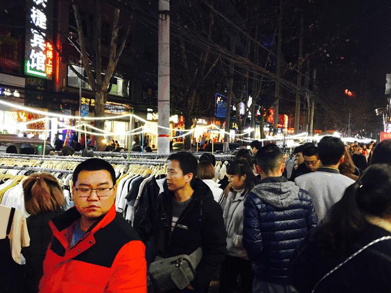 每一个与鱼化寨国际有染的人，都曾对这个小香港有难以言表的热情