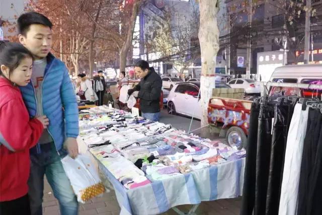 每一个与鱼化寨国际有染的人，都曾对这个小香港有难以言表的热情