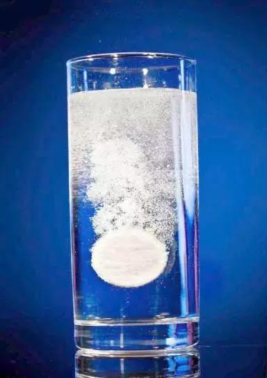 三月龄宝宝窒息死亡后续,1周岁小孩吃了一颗药片有事没