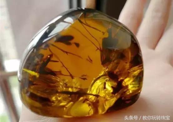 俄罗斯发现“龙血”琥珀，3公斤就卖上千万！