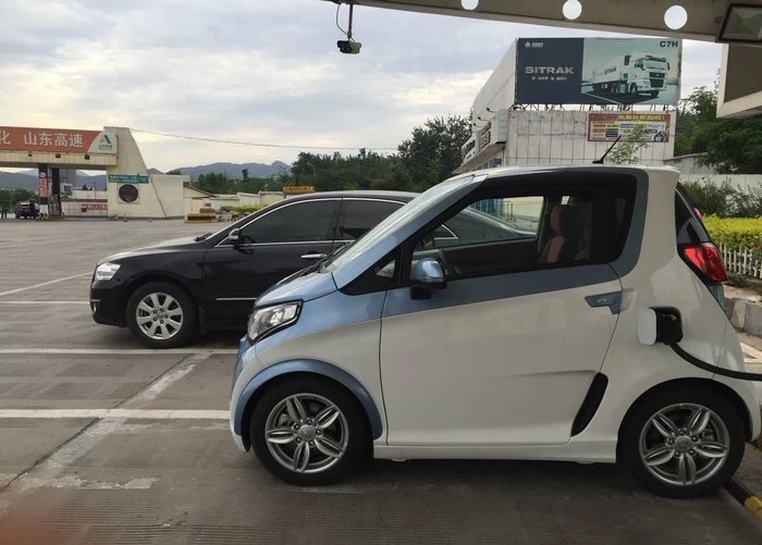 众泰电动车e200能干多少公里,电动车100元电费能够跑多少公里