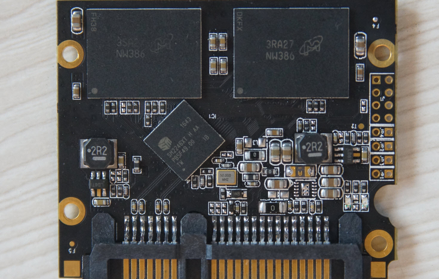 sata接口能够转m.2吗,sata接口就插一端吗