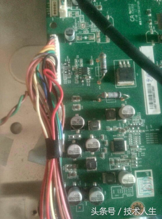 长虹50寸开机指示灯熄灭黑屏不亮,长虹电视机开机指示灯闪烁后熄灭