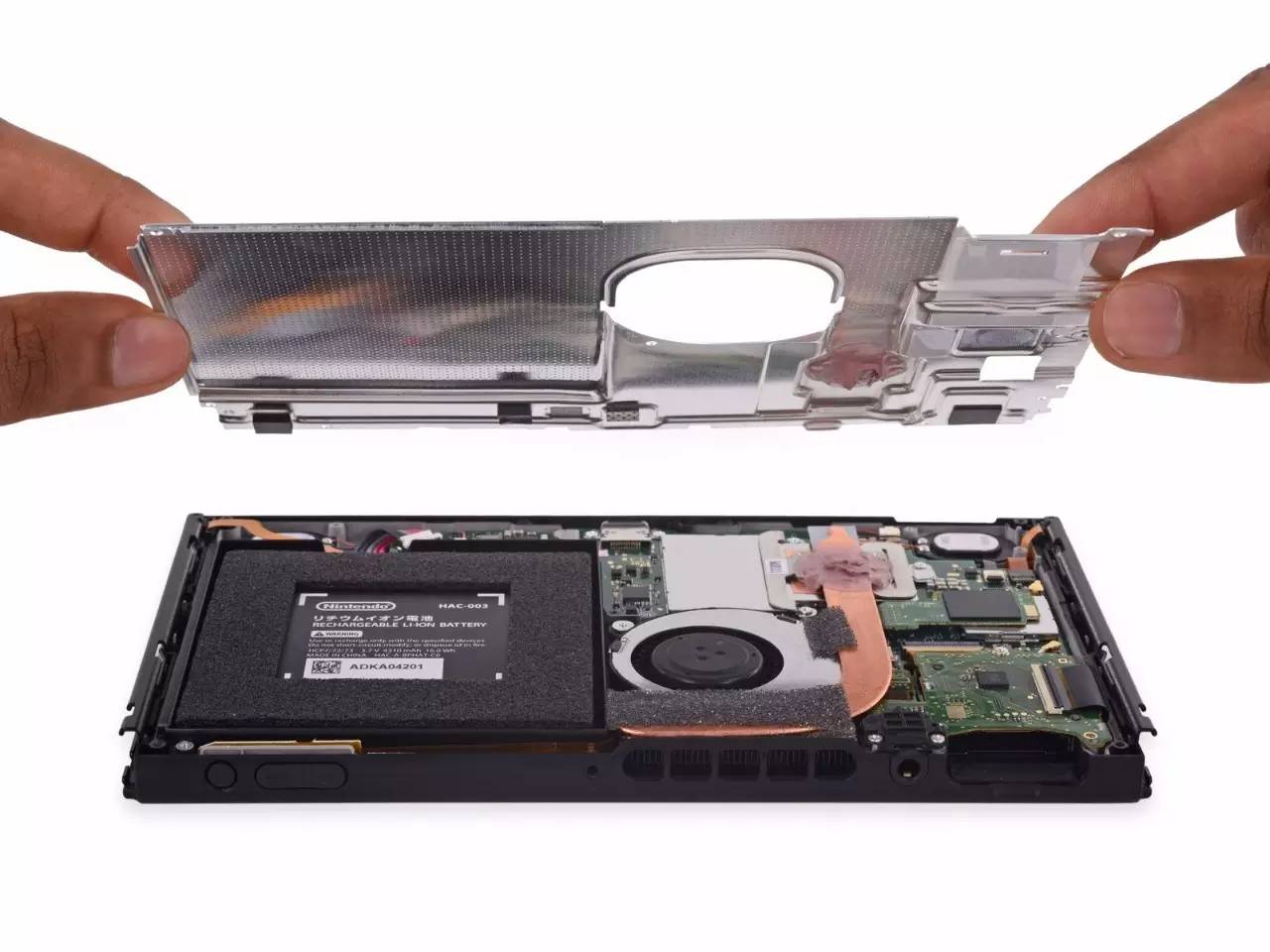 我终于玩到全球都在疯抢的游戏机了，然而却发现