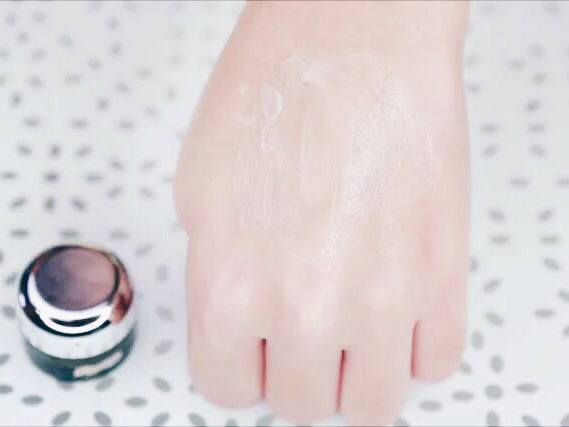 吃土也要无限回购的眼霜,吃土的眼霜推荐