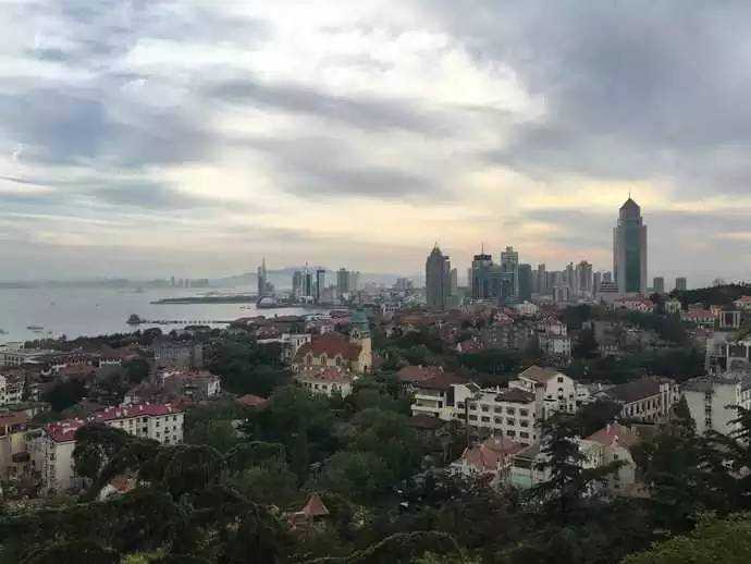 再遇青岛，距上次与你相见已过去了十年