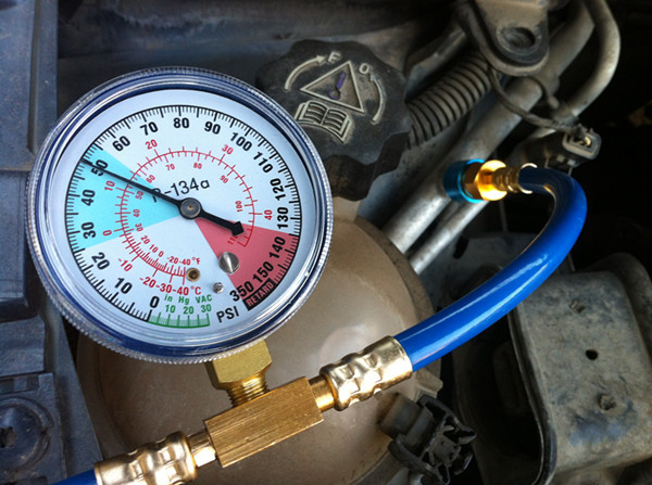 如何查汽车冷媒,汽车冷媒真伪