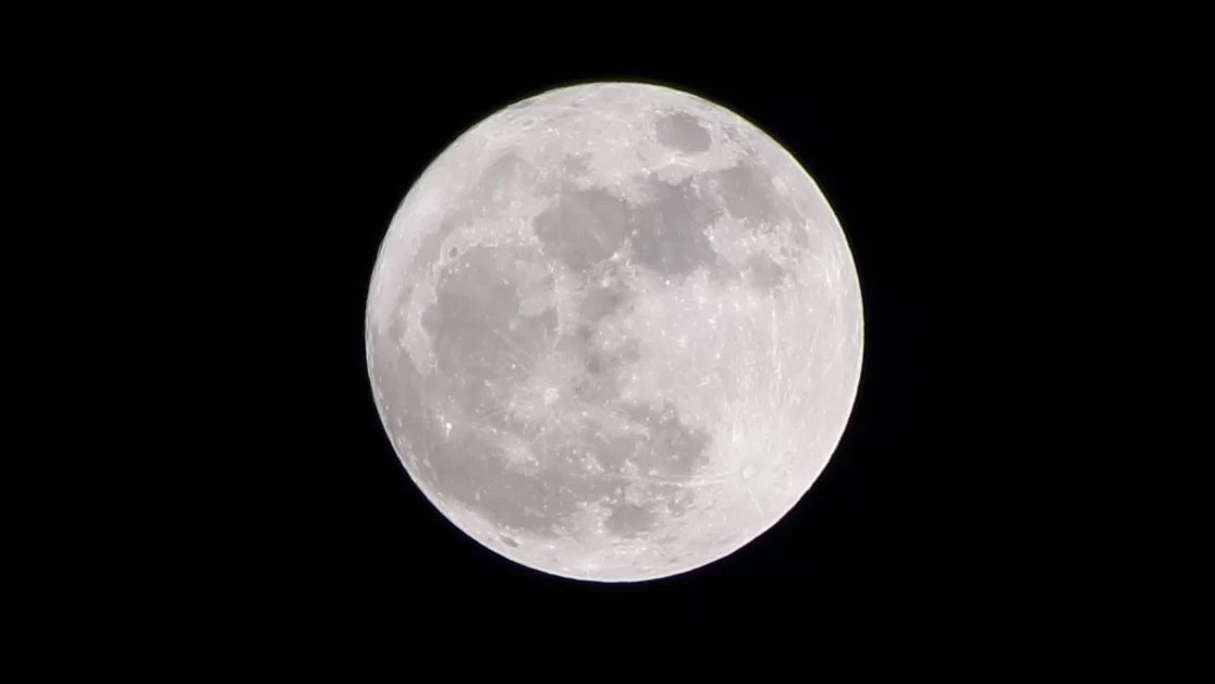 650d佳能2018年还能干嘛,2013佳能650d