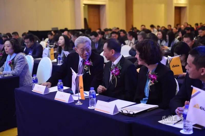 厉害了！西子湖畔、上海滩，衢州两家名企分别干了件大事