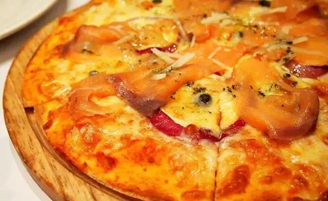 30选1，全广州最抵食的好吃披萨找到了！团长用生命亲测！