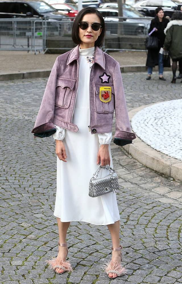 明星时装周观秀状态,巴黎时装周明星看秀的意义