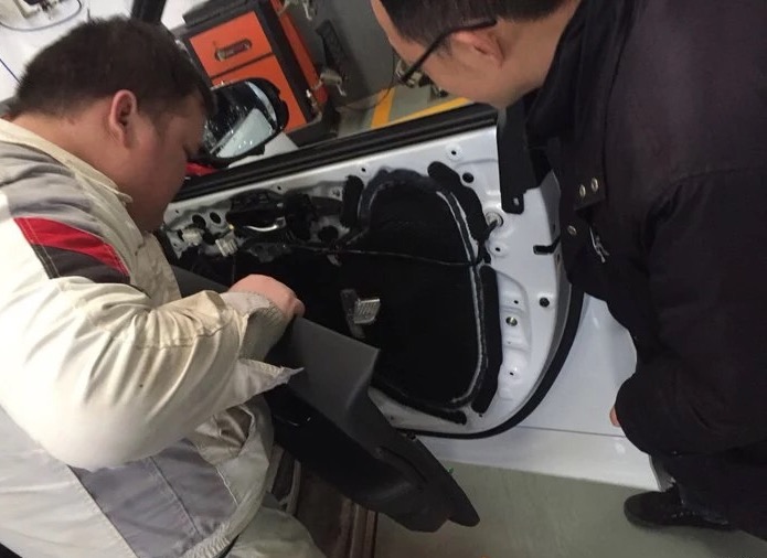 冠道一键升窗出现故障,冠道一键升窗坏了