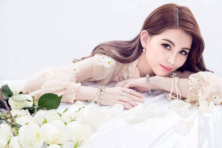 一条银环能卖多少钱,银手链在实体店一般卖多少