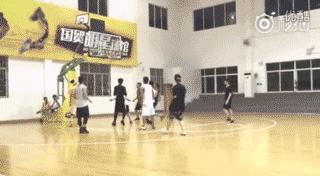 直男对鹿晗的评价,鹿晗打篮球篇